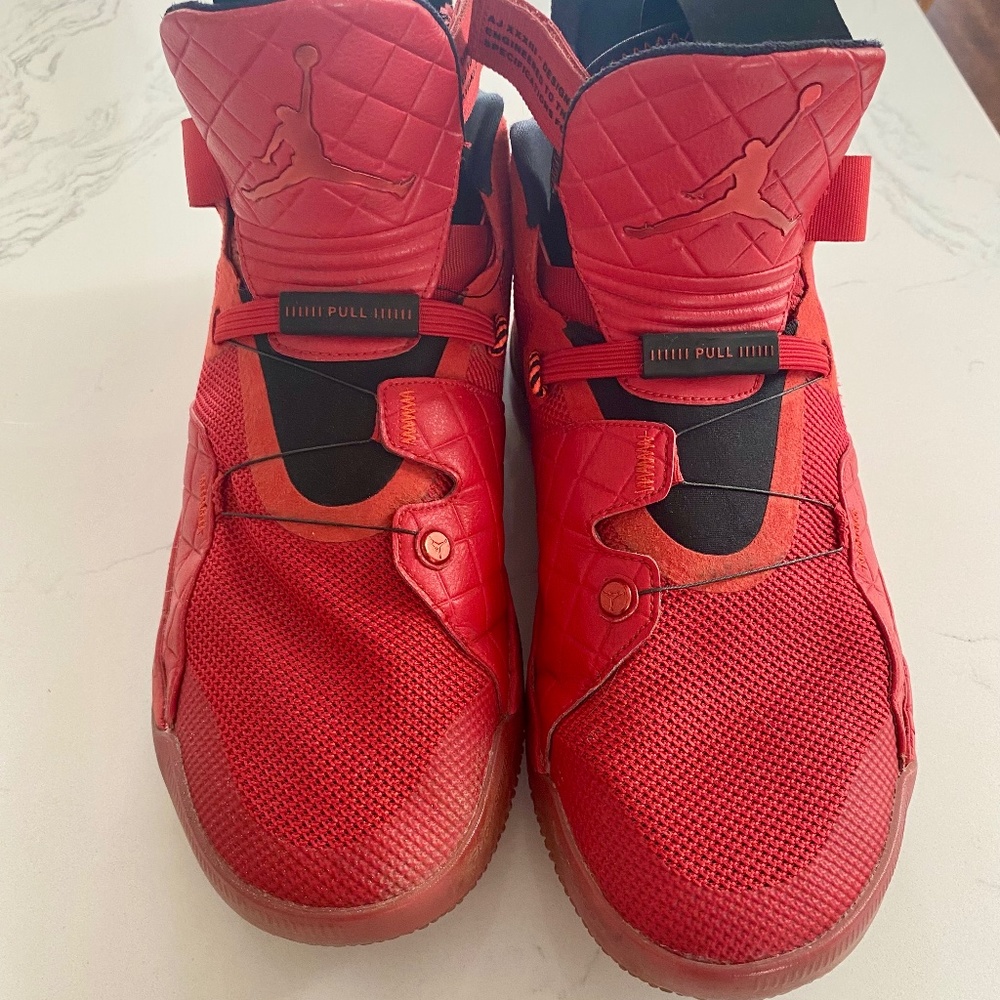 Jordan 33 shoes size 12